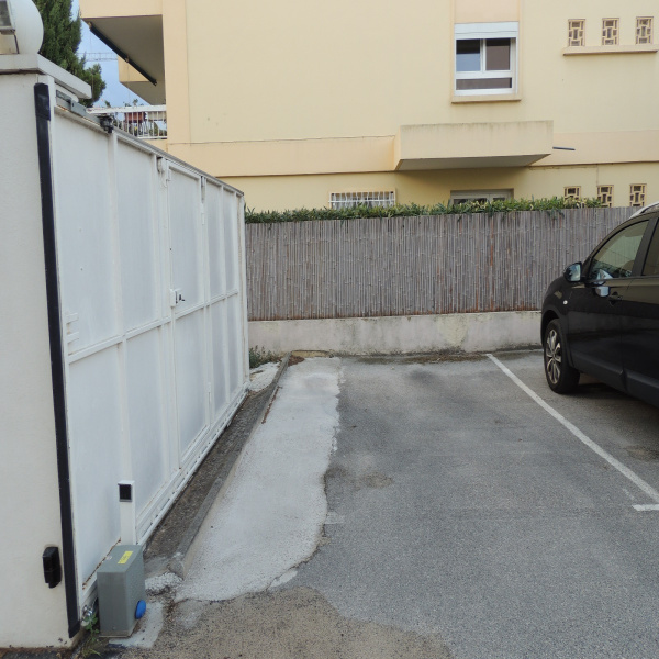 Offres de location Parking La Seyne-sur-Mer 83500